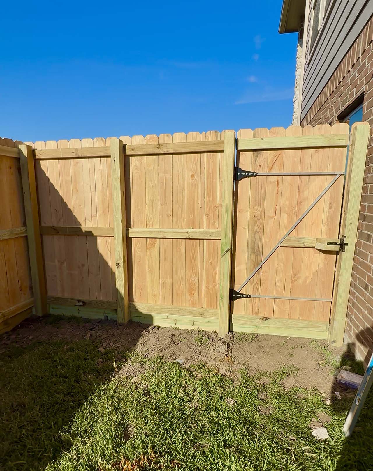 Fence gate installation